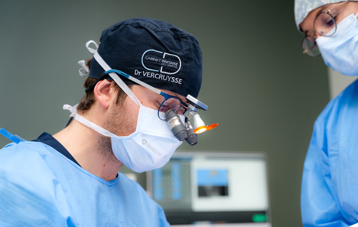 microscopie-dentaire-tourcoing